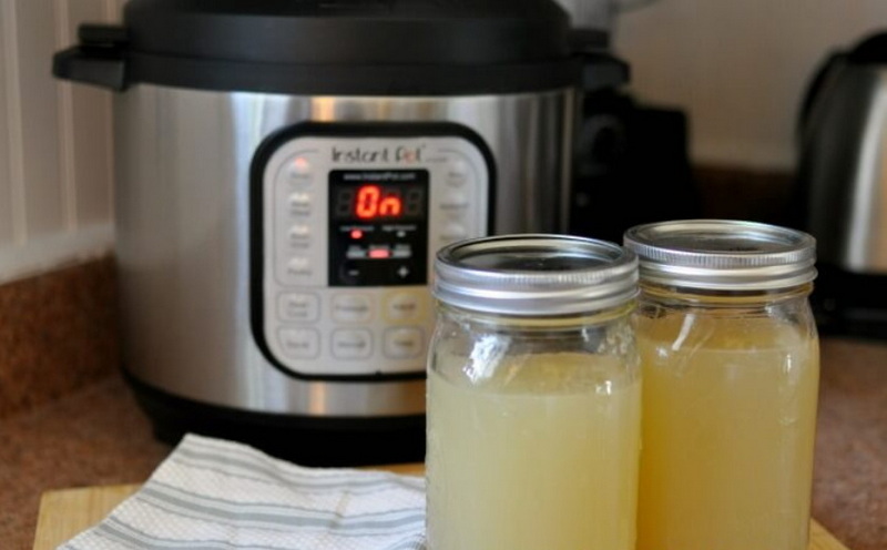 Put Bone Broth in An Electric Kettle_1 Put Bone Broth in An Electric Kettle_1