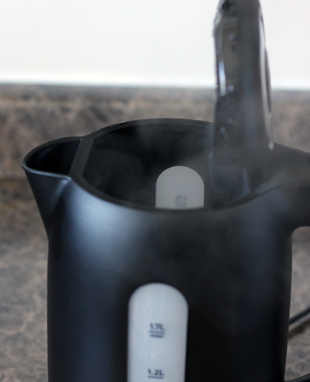 Clean Electric Kettle_7 Clean Electric Kettle_7