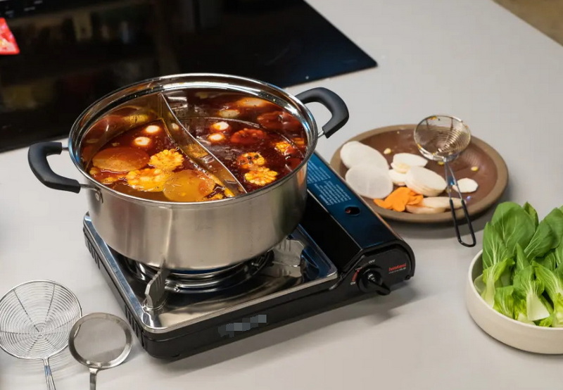Eat Directly From An Electric Kettle Hot Pot_2 Eat Directly From An Electric Kettle Hot Pot_2
