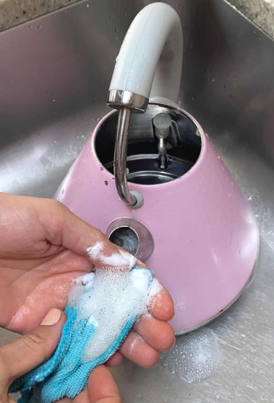 Remove Bad Taste From Electric Kettle_3