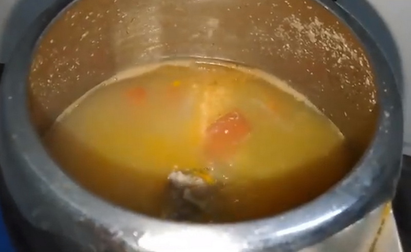 Cook Chicken in Electric Kettle_1