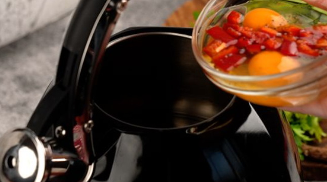 Make Soup in An Electric Kettle_1