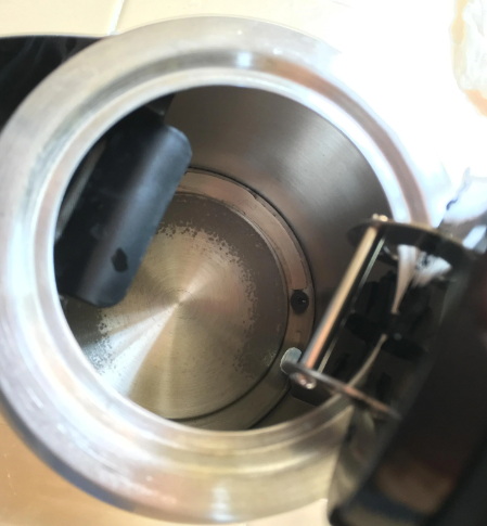 Clean Electric Kettle with Clr_2