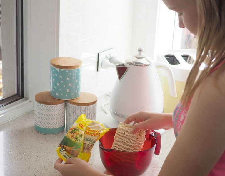 Make Maggi Noodles in Electric Kettle_2