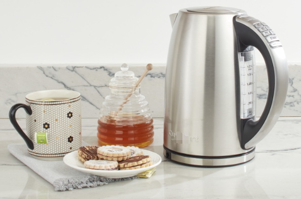 Turn Off Cuisinart Electric Kettle_1.jpg