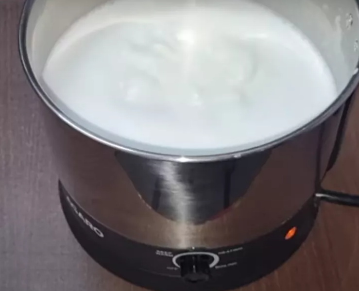 Boil Milk Using Electric Kettle.jpg