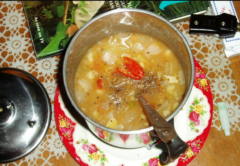 Make Soup in An Electric Kettle_2
