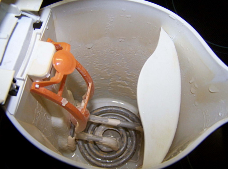 Clean Electric Kettle_7.jpg