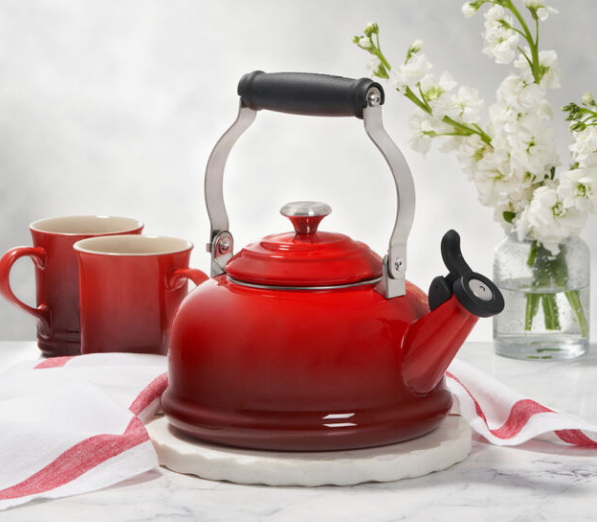 Le Creuset Electric Kettles_3