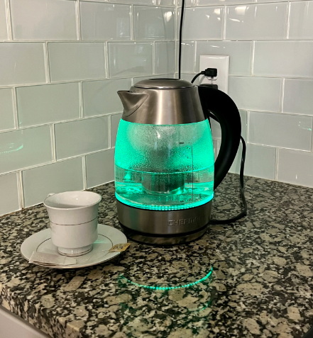 Use A Glass Kettle on An Electric Stove_1