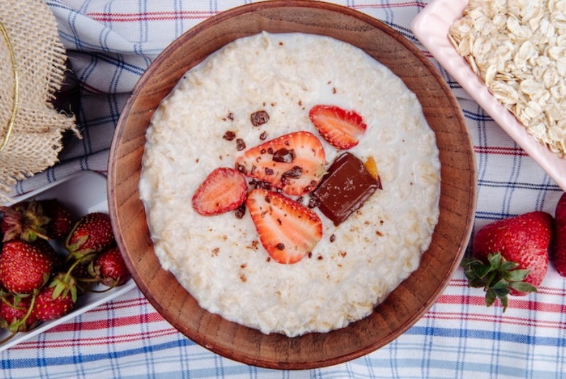 Make Oatmeal with An Electric Kettle_1