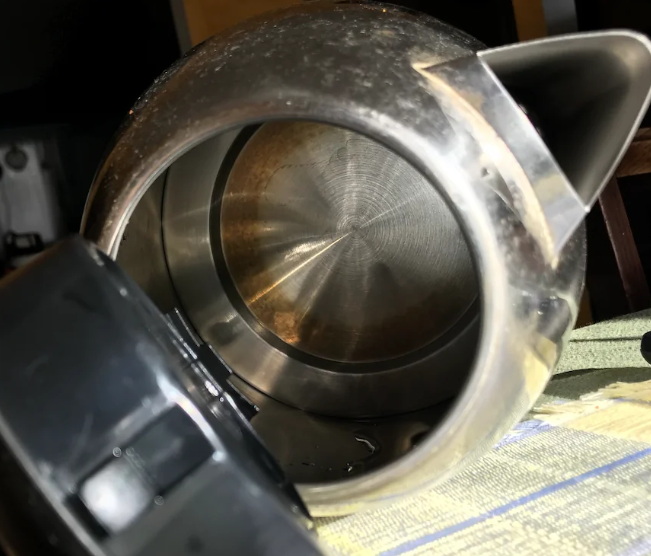 Remove Brown Spots From Electric Kettle_3.jpg