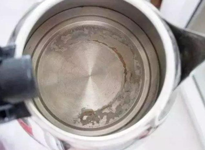 Clean Electric Kettle_13.jpg