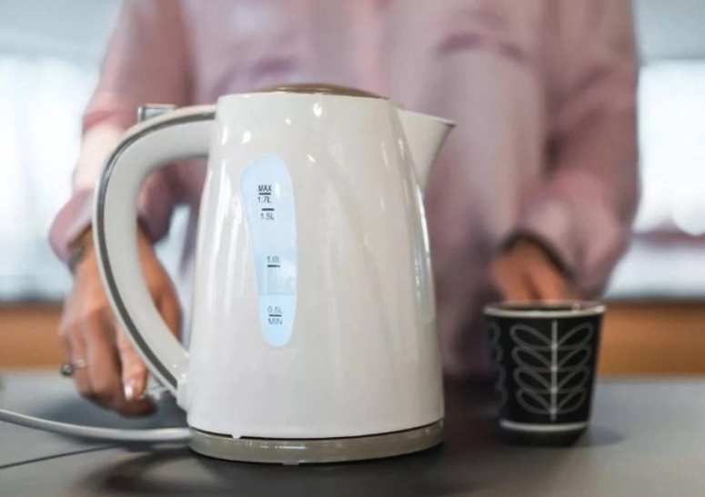 Electric Kettle_3.jpg