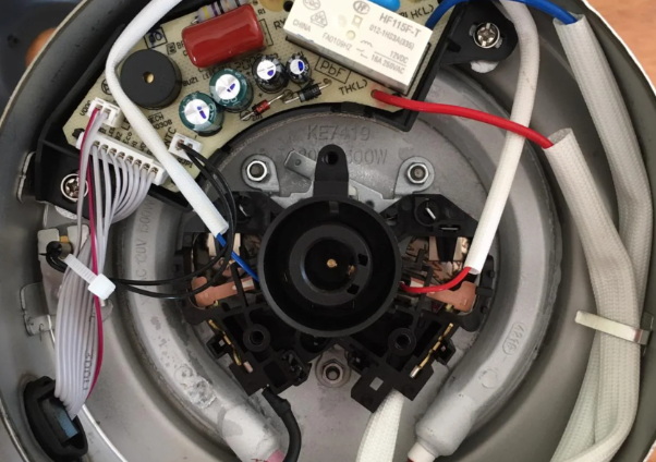 Reparar uma chaleira elétrica com vazamento_1.jpg